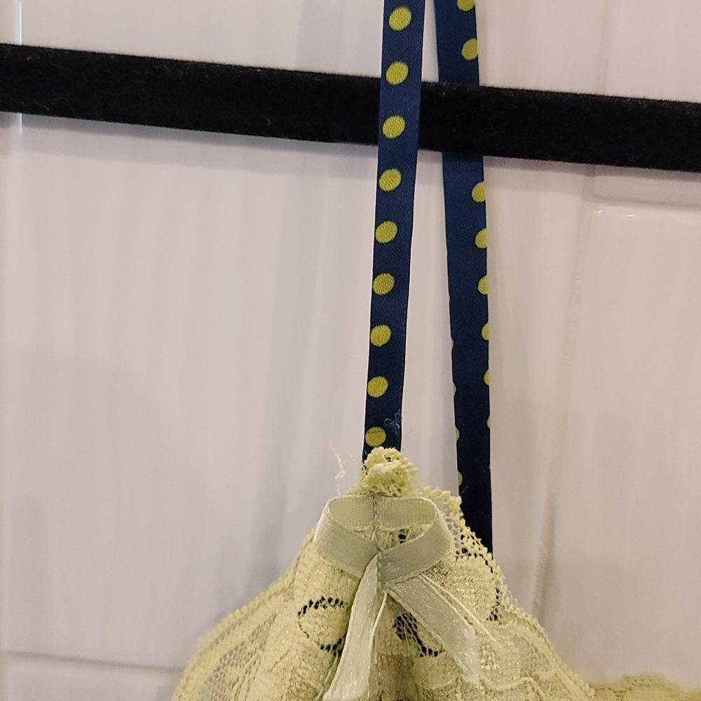 Womens 52 Weekends Spaghetti Strap Camisole Size M - Picture 4 of 6